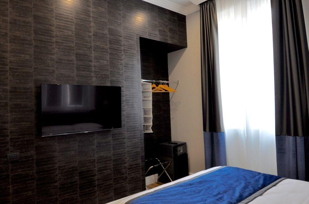 Place 24 Suites&wellness 2* Rom